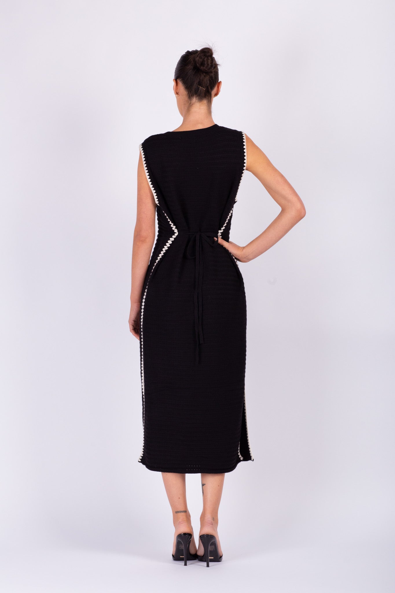 Black Knit Cream Contrast Dress